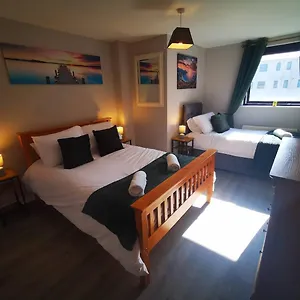 2br Spacious Centre Apartment Belfast